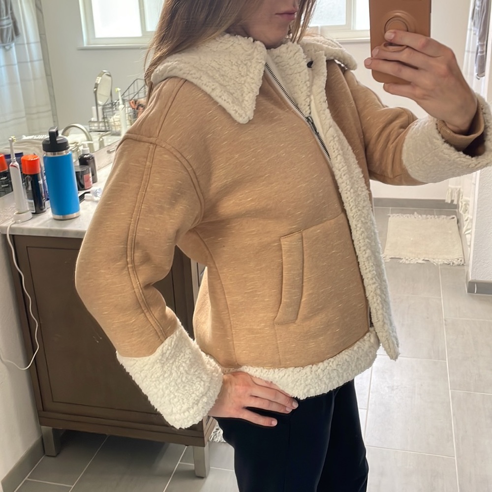 CAbi McQueen Coat Fall 2020 - Picture 9 of 9